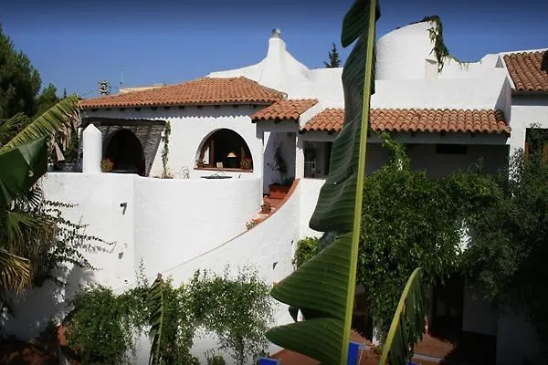 Hotel Villa Mediterranea Lido di Noto 3*,  イタリア